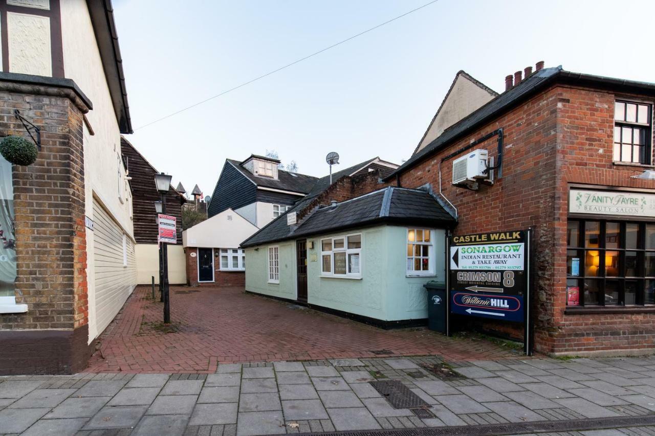 Spacious 2Br Flat In Stansted Apartment Stansted Mountfitchet Luaran gambar