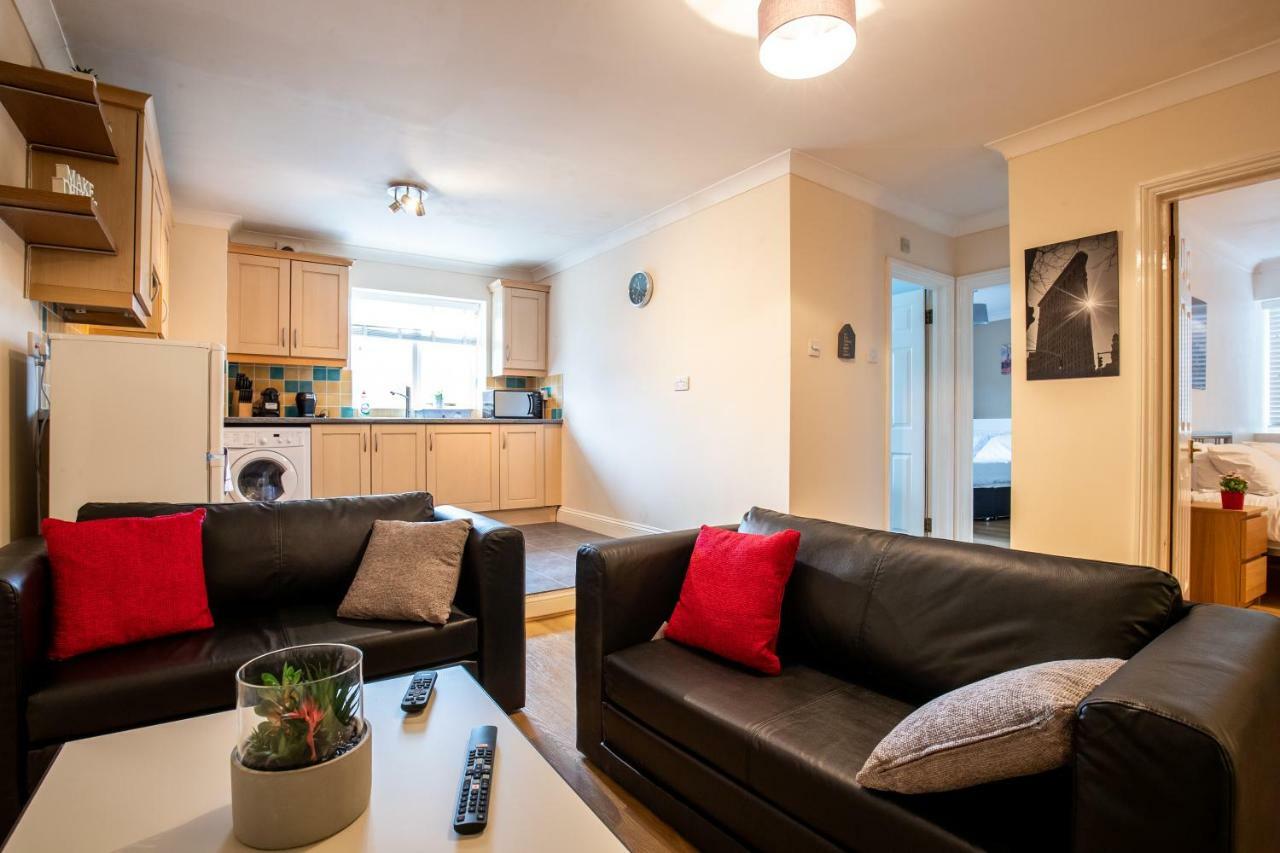 Spacious 2Br Flat In Stansted Apartment Stansted Mountfitchet Luaran gambar