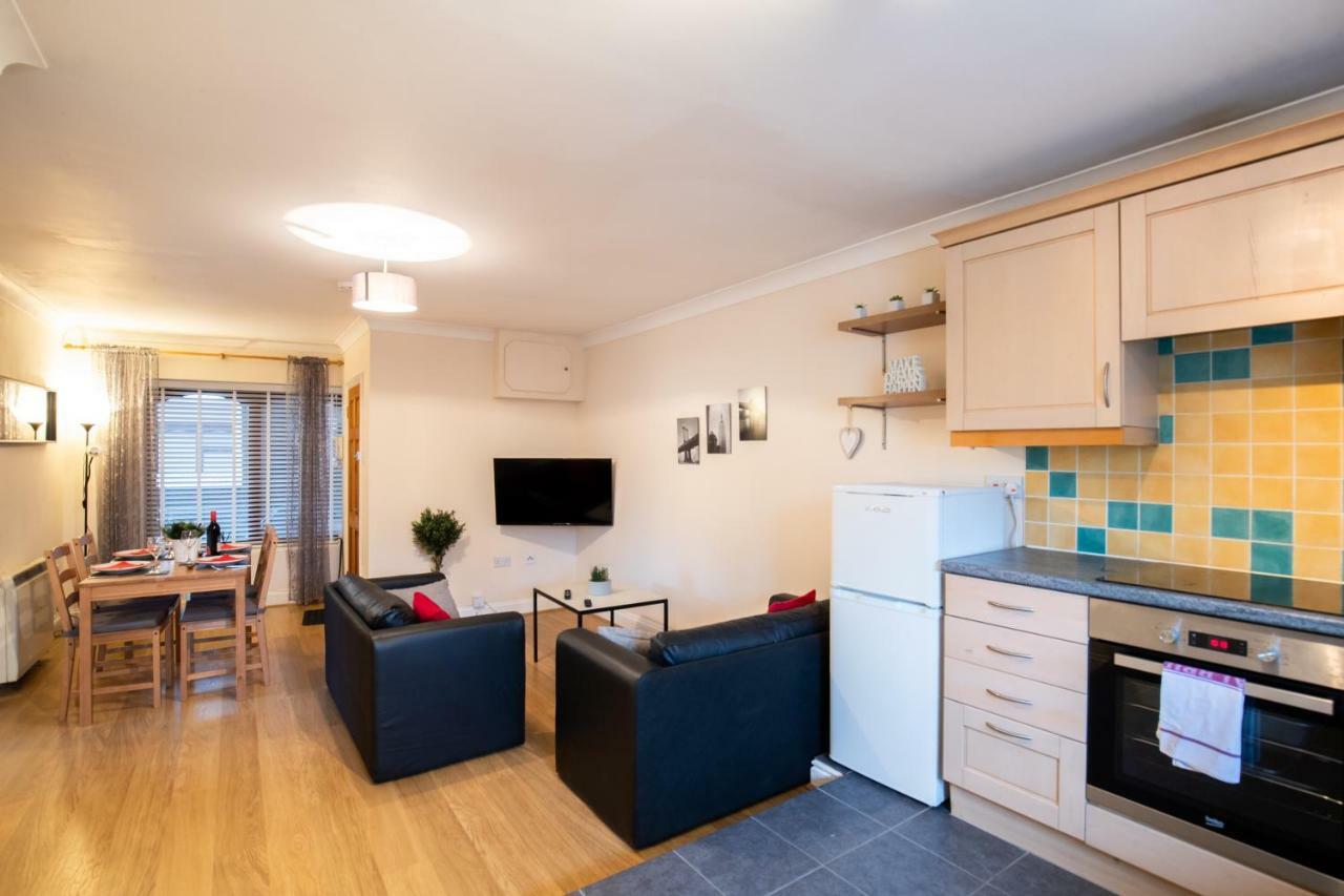 Spacious 2Br Flat In Stansted Apartment Stansted Mountfitchet Luaran gambar