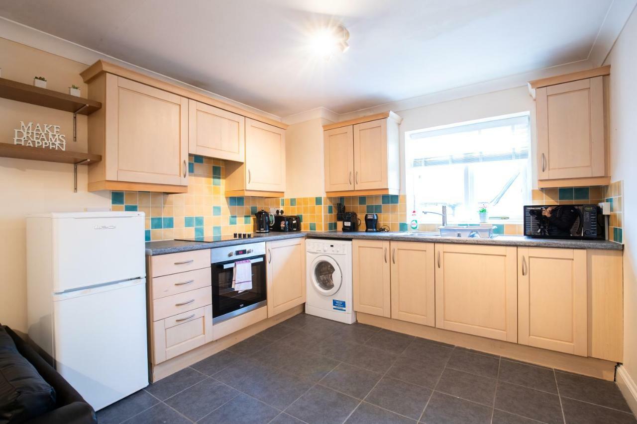 Spacious 2Br Flat In Stansted Apartment Stansted Mountfitchet Luaran gambar